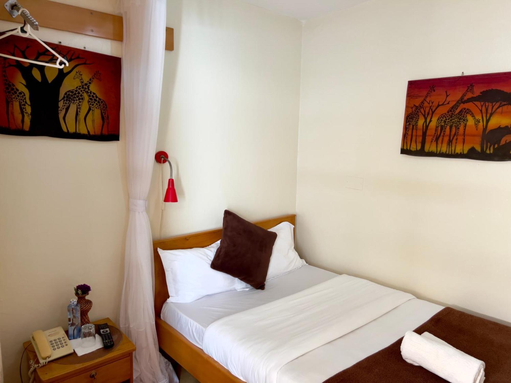 Sunset Hotel Entebbe Esterno foto